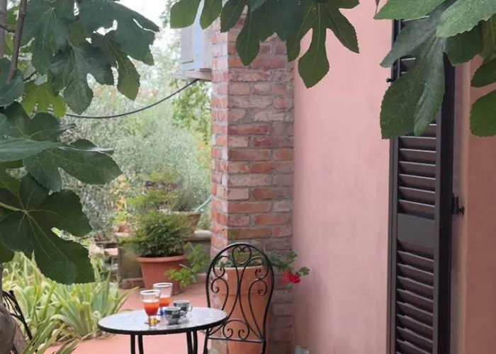 La Collina Lantgård *