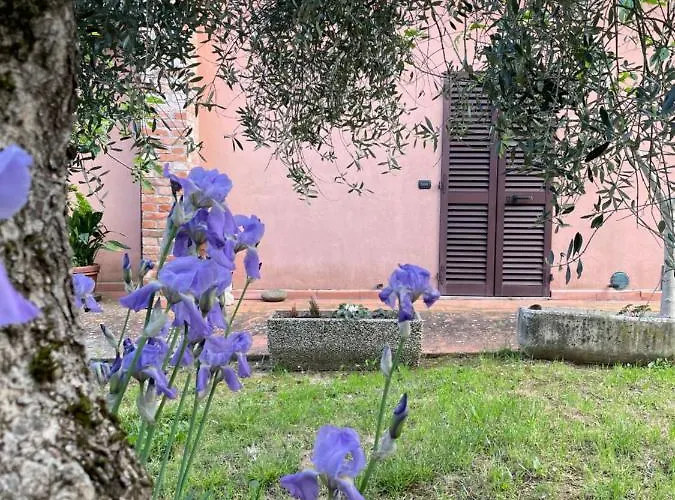 La Collina Farm stay *